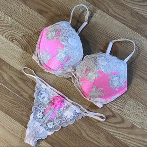 Victoria’s Secret Very Sexy Set